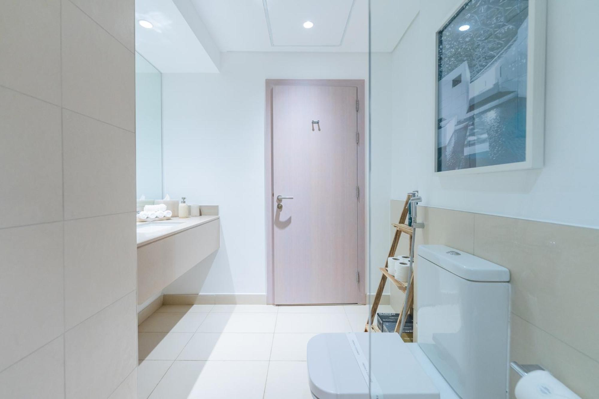 One Bedroom Apartment By Otolo Homes With Free Yas Theme Park Tickets Apartment *