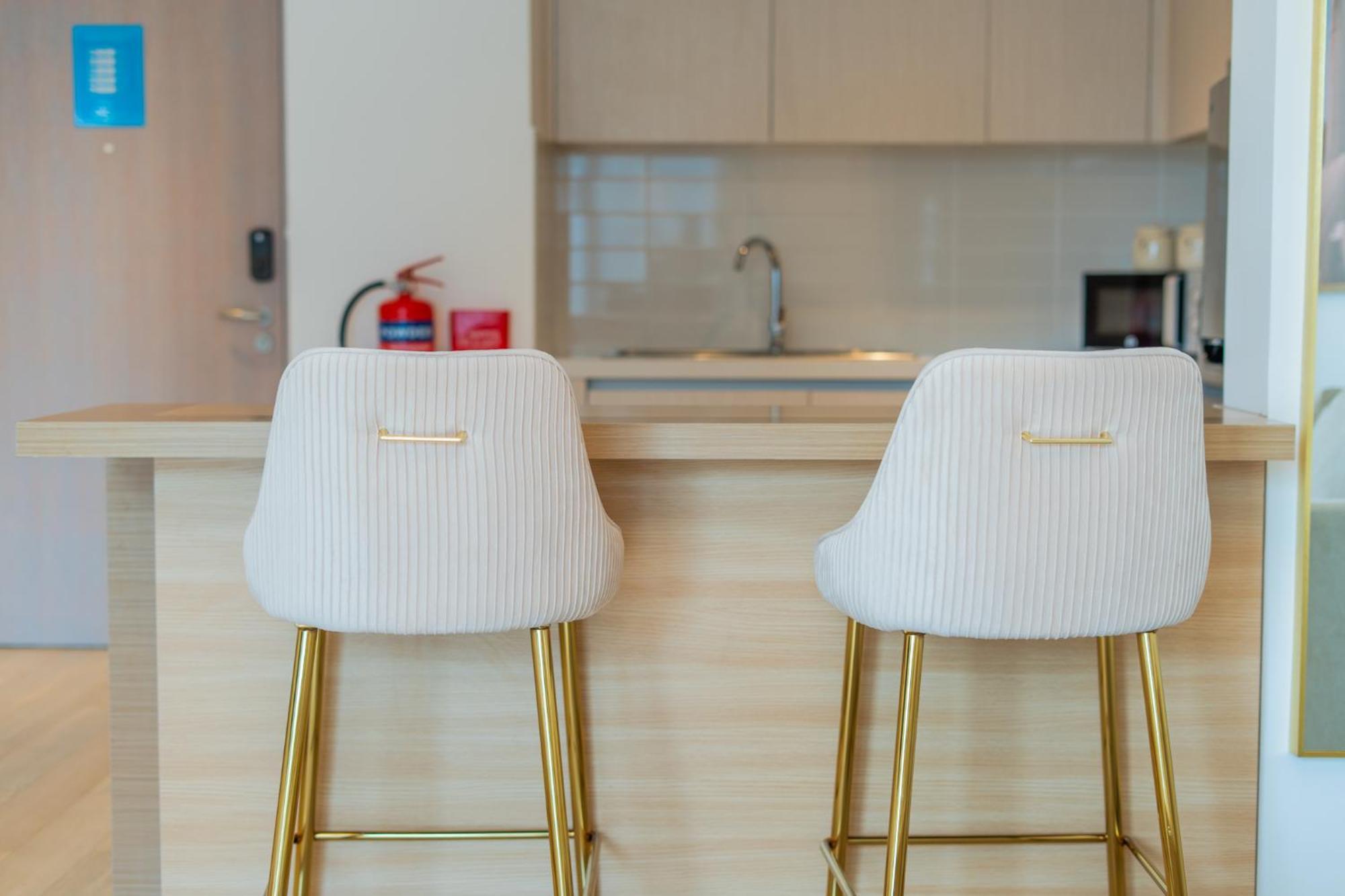One Bedroom Apartment By Otolo Homes With Free Yas Theme Park Tickets * Abu Dhabi