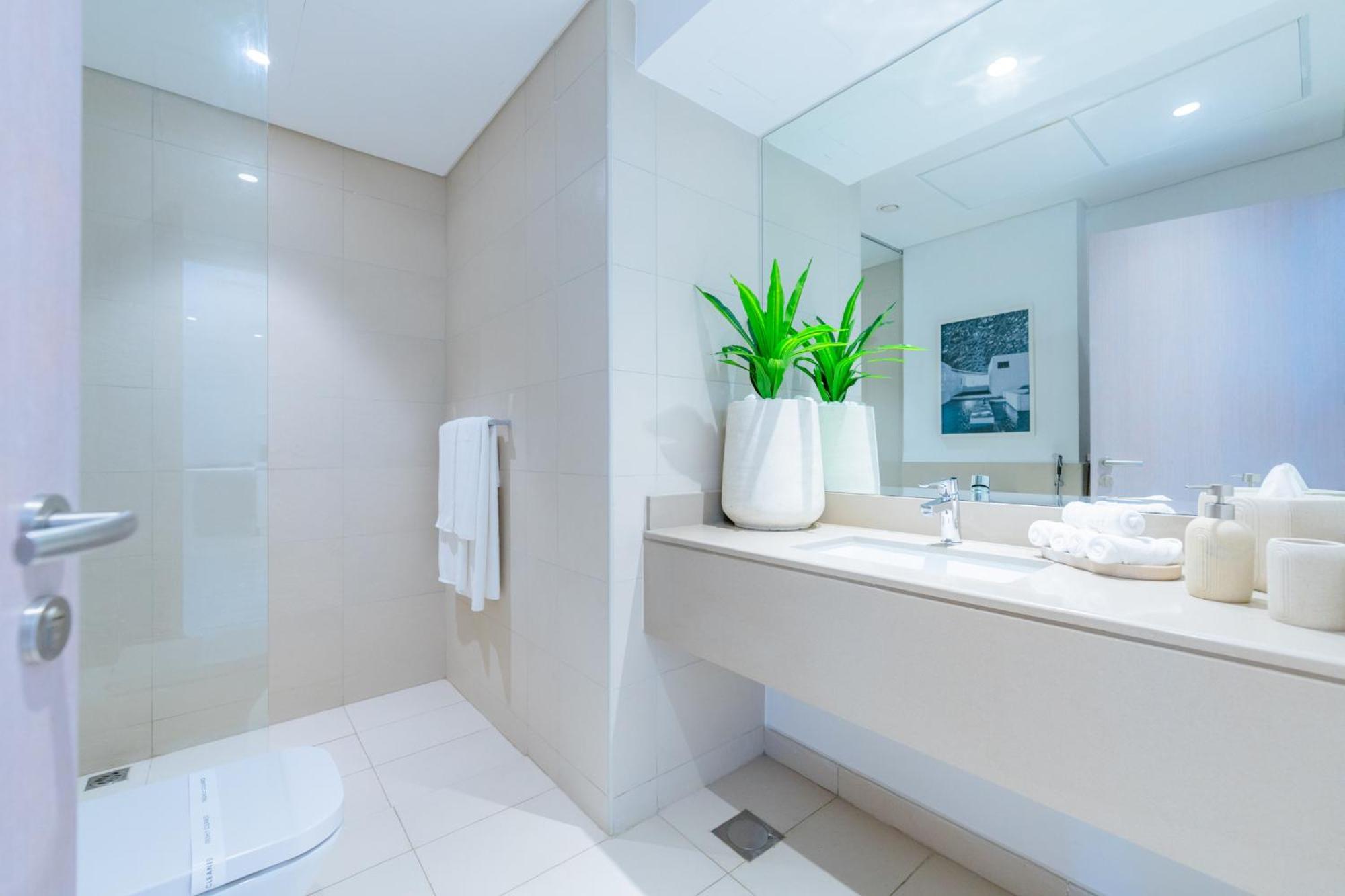 Appartamento One Bedroom Apartment By Otolo Homes With Free Yas Theme Park Tickets *